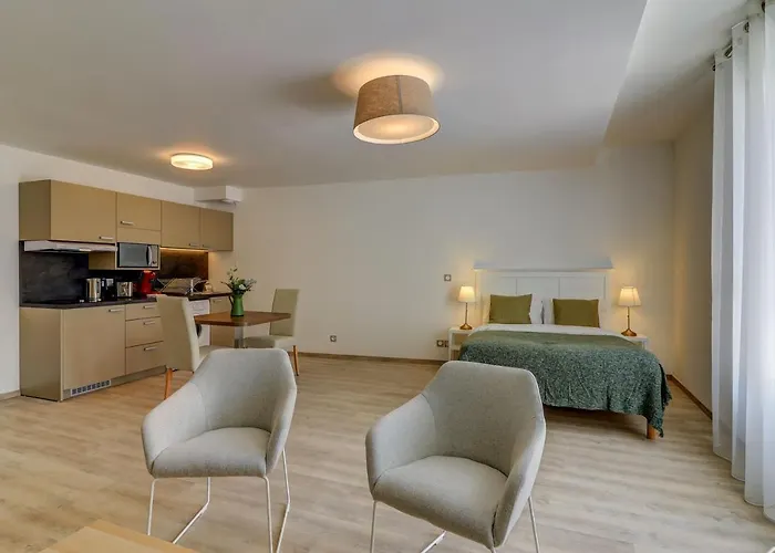 Ovelia - Le Courtille Ste-marthe * Дижон