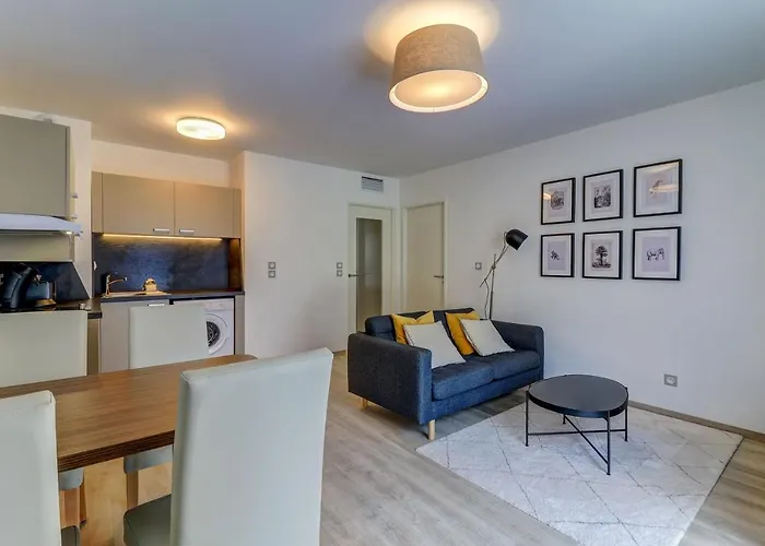 Ovelia - Le Courtille Ste-marthe Апартаменты *